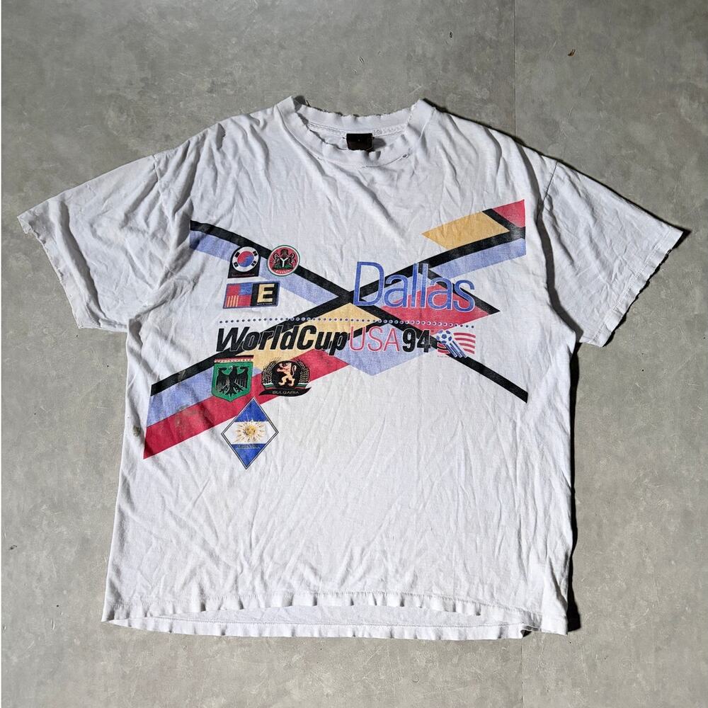 1994 Vintage FIFA World Cup Dallas Distressed Big Print White T Shirt -L